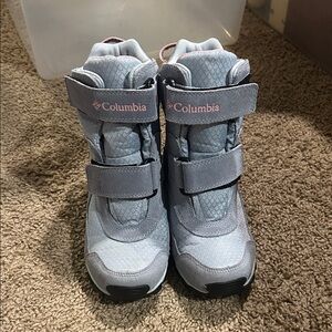Columbia Kids' Light Gray and Pink Boots